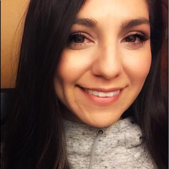 Meet your Posher, Alex - Picture 1 of 1